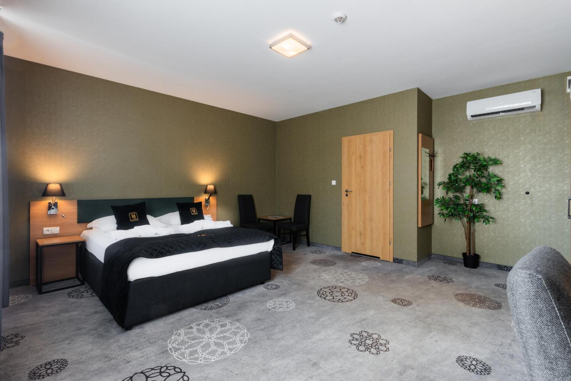 Hotel Lantier Wellness & Spa Bytom Exterior photo